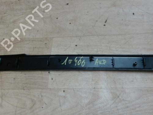Used Front right wheel arch trim SEAT LEON (1P1) 1.9 TDI (105 hp) 29057098