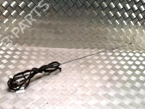 Antenne/Halterung für DACIA DUSTER (HS_) 1.5 dCi (109 hp) 32349990