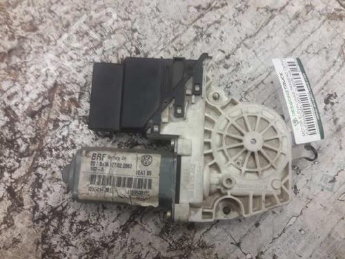 Used Right rear window motor VW GOLF IV (1J1) [1997-2008]  21463911