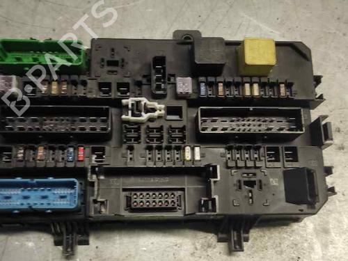 Zekeringkast OPEL ASTRA H (A04) [2004-2014]  21400006