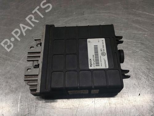 Used Engine control unit (ECU) Engine control unit (ECU) SEAT TOLEDO I (1L2) 1.8 i (88 hp) 33954302 33954302