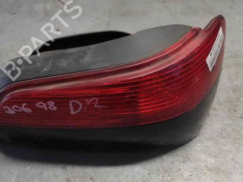 Used Right taillight PEUGEOT 306 (7B, N3, N5) 1.4 SL (75 hp) 24678302