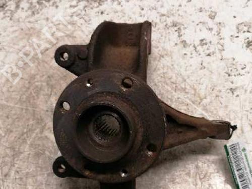 Used Left front steering knuckle RENAULT SCÉNIC II (JM0/1_) [2003-2010]  21479250