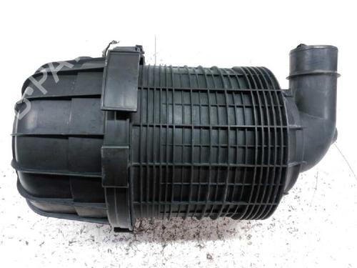 Used Air filter box RENAULT TRAFIC Van (T_, P_, V_) [1989-2002]  21445342