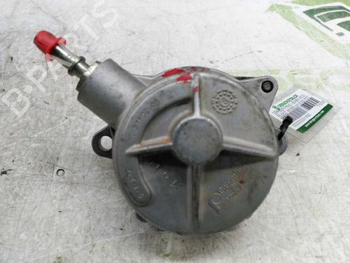 Used Vacuum pump PEUGEOT 406 (8B) [1995-2005]  21435578