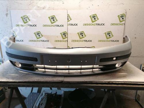 Used Front bumper RENAULT LAGUNA II (BG0/1_) [2001-2007]  21480110