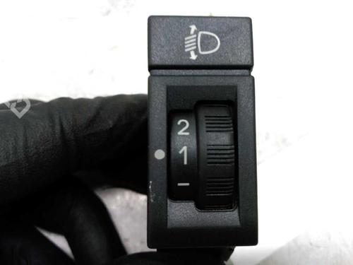 Used Headlight switch PEUGEOT 406 (8B) [1995-2005]  21434854