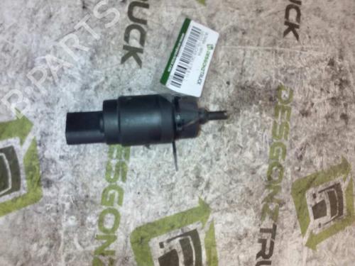 Used Washer pump IVECO DAILY III Van 35 S 11 V,35 C 11 V (106 hp) 21444590