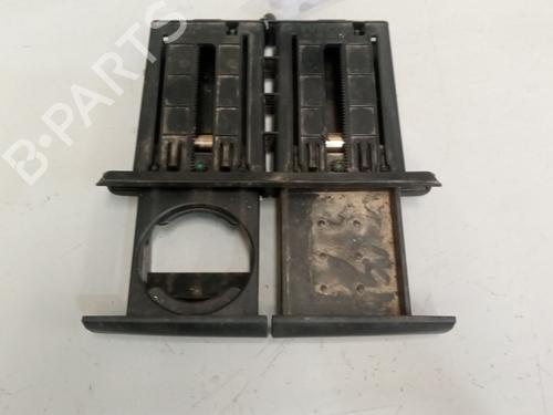 Suporte copos/Objectos IVECO DAILY VI Platform/Chassis 35S16, 35C16, 40C16, 42S16, 50C16, 60C16, 65C16, 70C16 | BP38015770I37 - Image 3
