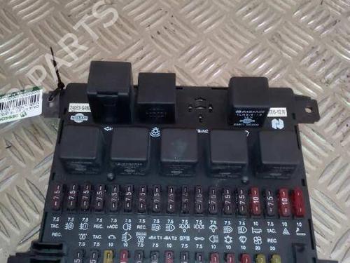 Used Fuse box NISSAN TRADE Van [1996-2000]  21453511