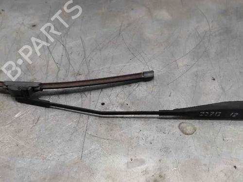 Used Front windshield wiper arm PEUGEOT 207 (WA_, WC_) [2006-2015]  21407524