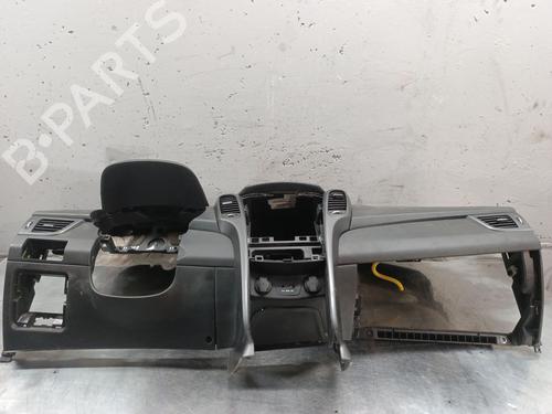 Instrumentbræt HYUNDAI i30 (GD) 1.6 CRDi (110 hp) 31052270