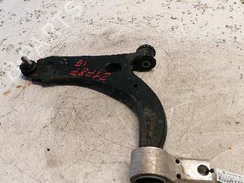 Used Left front suspension arm FORD FIESTA V (JH_, JD_) [2001-2014]  21482616