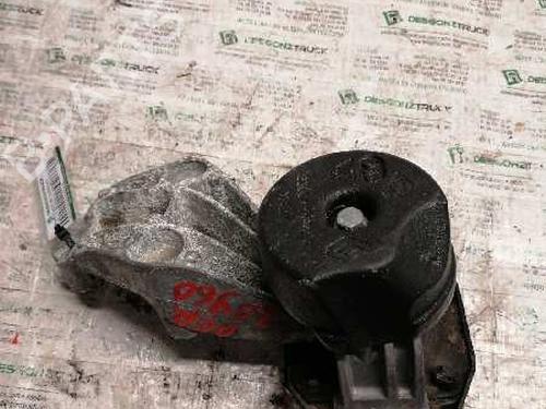 Engine mount RENAULT SCÉNIC II (JM0/1_) | BP21468708M89