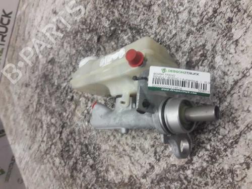 Brake master cylinder RENAULT SCÉNIC II (JM0/1_) | BP24530530M77