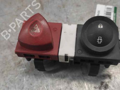 Used Warning switch RENAULT MEGANE II (BM0/1_, CM0/1_) [2001-2012]  21416503