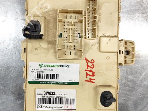 Used Fuse box KIA SPORTAGE III (SL) [2009-2017]  30269711