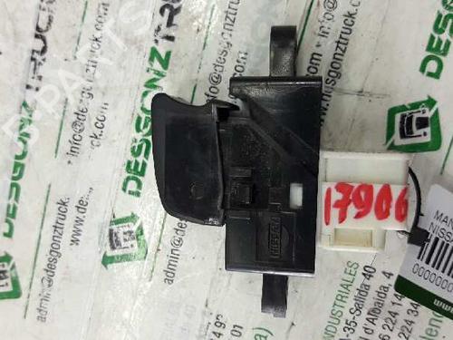 Used Right front window switch NISSAN ALMERA II Hatchback (N16) [2000-2025]  21448199
