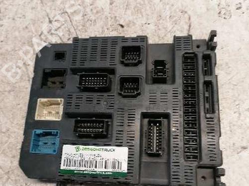 Used Fuse box PEUGEOT 308 I (4A_, 4C_) 1.6 HDi (109 hp) 21480145