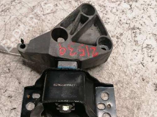 Used Engine mount RENAULT SCÉNIC II (JM0/1_) [2003-2010]  21479111