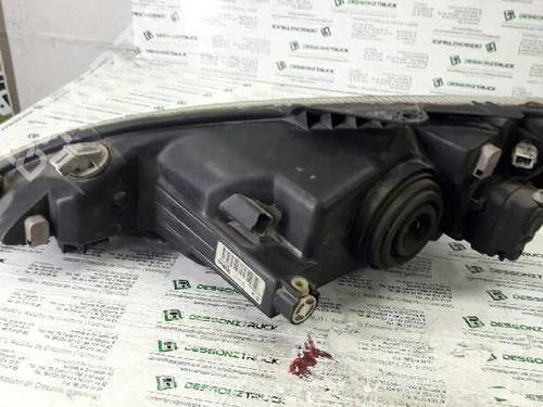 Used Right headlight PEUGEOT 206 Hatchback (2A/C) [1998-2012]  21447605
