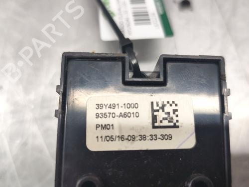 Left front window switch HYUNDAI i30 (GD) 1.6 CRDi | BP31026018I27