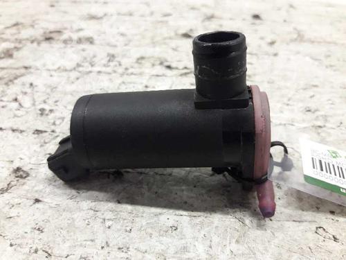 Used Washer pump FORD MONDEO II Saloon (BFP) [1996-2000]  21457296