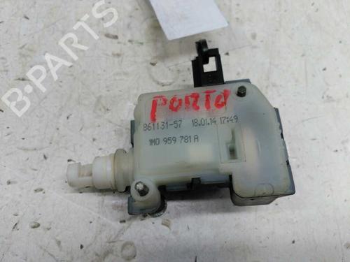 Used Central lock pump SEAT IBIZA II (6K1) [1993-2002]  21437705