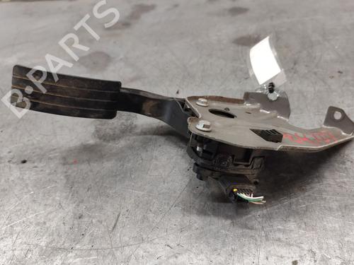 Used Pedal DACIA SANDERO II TCe 90 (B8M1, B8MA, B8AC) (90 hp) 28681834