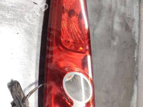 Piloto trasero izquierdo FORD FIESTA V (JH_, JD_) 1.6 TDCi (90 hp) 30059321