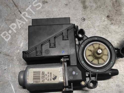 Portierruitmotor rechtsvoor VW POLO IV (9N_, 9A_) [2001-2014]  21401010