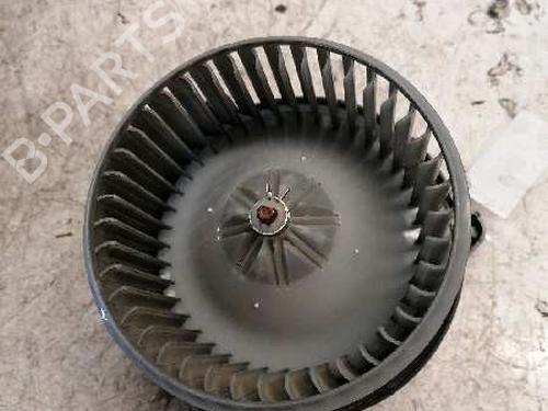 Moteur de chauffage TOYOTA COROLLA Verso (ZER_, ZZE12_, R1_) 2.2 D-4D (AUR10_, AUR10R) (136 hp) 21481892
