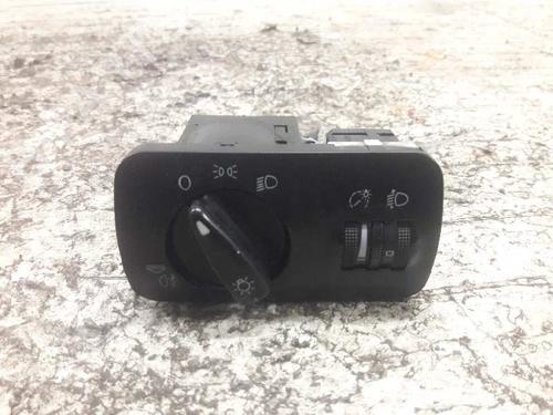 Used Headlight switch SEAT IBIZA II (6K1) [1993-2002]  21463375