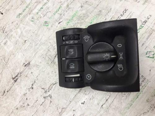 Used Headlight switch OPEL VECTRA B (J96) [1995-2004]  21457560