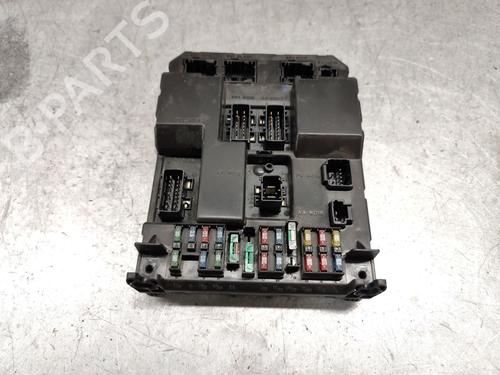 Zekeringkast PEUGEOT 307 (3A/C) 2.0 HDi 90 (90 hp) 22733992