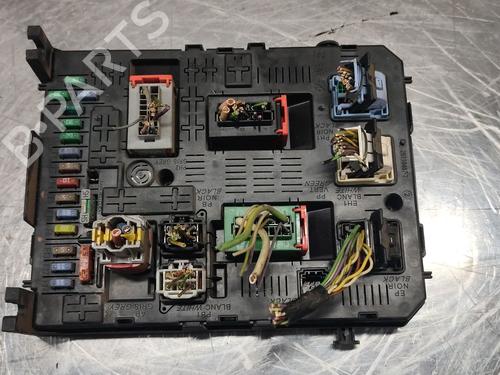 Used Fuse box Fuse box CITROËN C4 Picasso I MPV (UD_) [2006-2015] 33607844 33607844