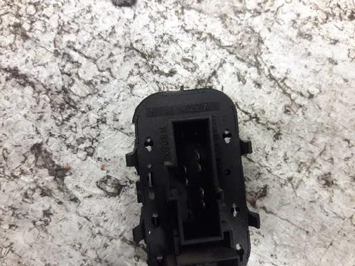 Left front window switch FORD FOCUS I Turnier (DNW)  | BP21458418I27 