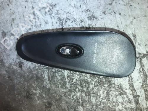 Used Right front window switch HYUNDAI COUPE I (RD) [1996-2004]  21473117