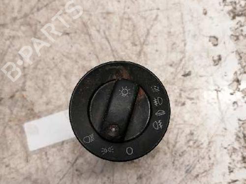 Commande de phare AUDI A4 B7 (8EC) [2004-2009]  21481461