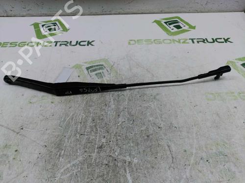 Used Front windshield wiper arm FORD FOCUS II (DA_, HCP, DP) [2004-2013]  21435318