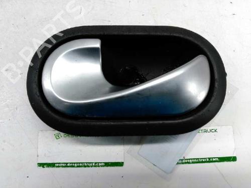 Used Front left interior door handle RENAULT SCÉNIC II (JM0/1_) [2003-2010]  21430130