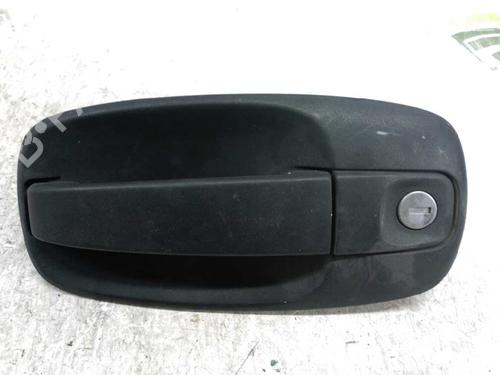 Used Front left exterior door handle NISSAN PRIMASTAR Bus (X83) dCi 140 (135 hp) 22911514