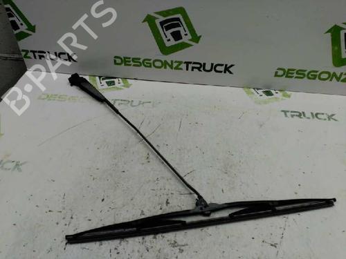Used Front windshield wiper arm RENAULT TRAFIC Van (T_, P_, V_) [1989-2002]  21429845