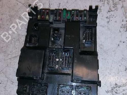 Zekeringkast PEUGEOT 307 SW (3H) [2002-2009]  21478539