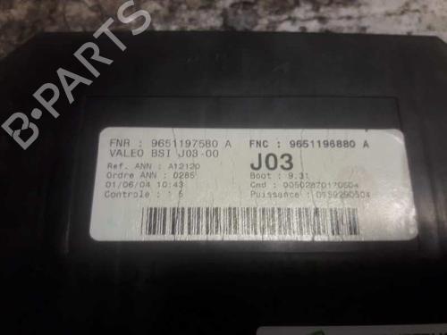 Fuse box PEUGEOT 307 SW (3H) 2.0 HDi 135 | BP21470998E1 