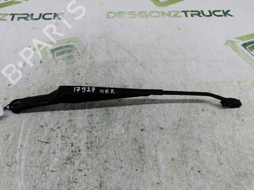Used Front windshield wiper arm SEAT IBIZA II (6K1) [1993-2002]  21435740