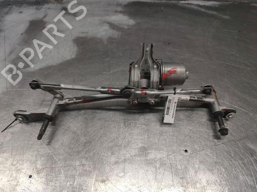 Used Front wiper motor Front wiper motor PEUGEOT 5008 II (MC_, MJ_, MR_, M4_) 1.5 BlueHDi 130 (MCYHZJ, MCYHZR, MCYHZX) (131 hp) 33872640 33872640