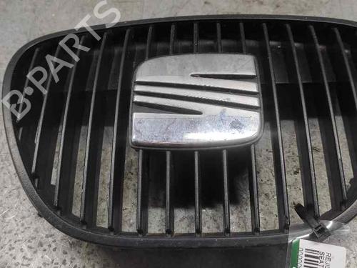 Used Grille SEAT CORDOBA (6L2) [2002-2009]  21415714
