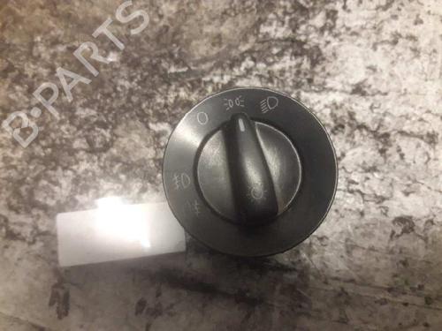 Commande de phare VW GOLF IV (1J1) 1.9 TDI (90 hp) 21472402