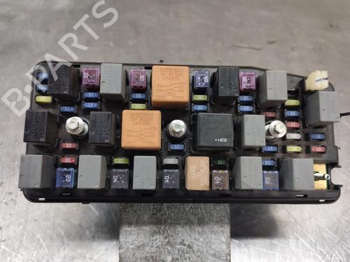 Used Fuse box OPEL ANTARA A (L07) [2006-2017]  31038292